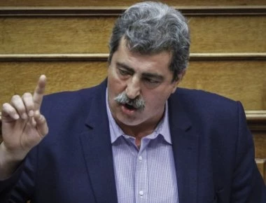 Π.Πολάκης για τις φωτιές: «36 ώρες στο πόδι βιώνοντας απερίγραπτη προσωπική πίεση» - Να κλάψουμε;